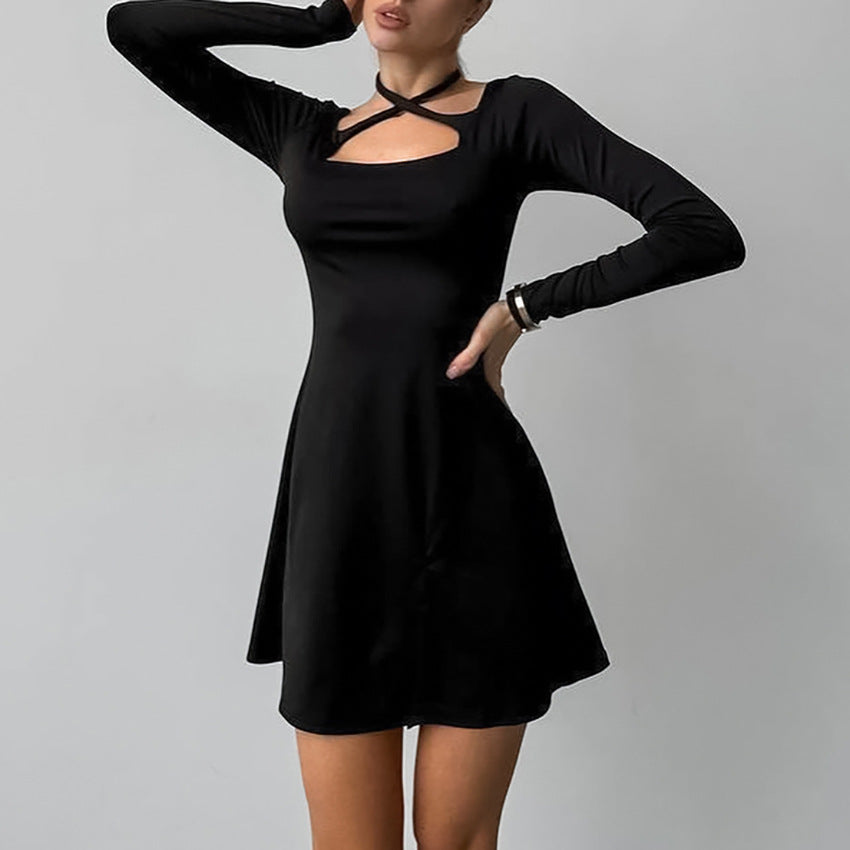 Robe Femme Coupe A Line Silhouette Moulante Bretelles Croisées Manches Longues Nordic Flair Look Moderne