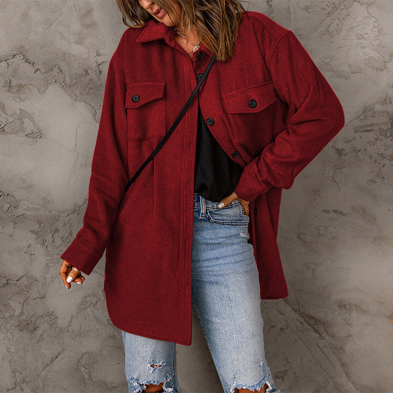 Damen vielseitige Oversize-Hemdjacke mit aufgesetzten Taschen und Knopfverschluss Amawinc
