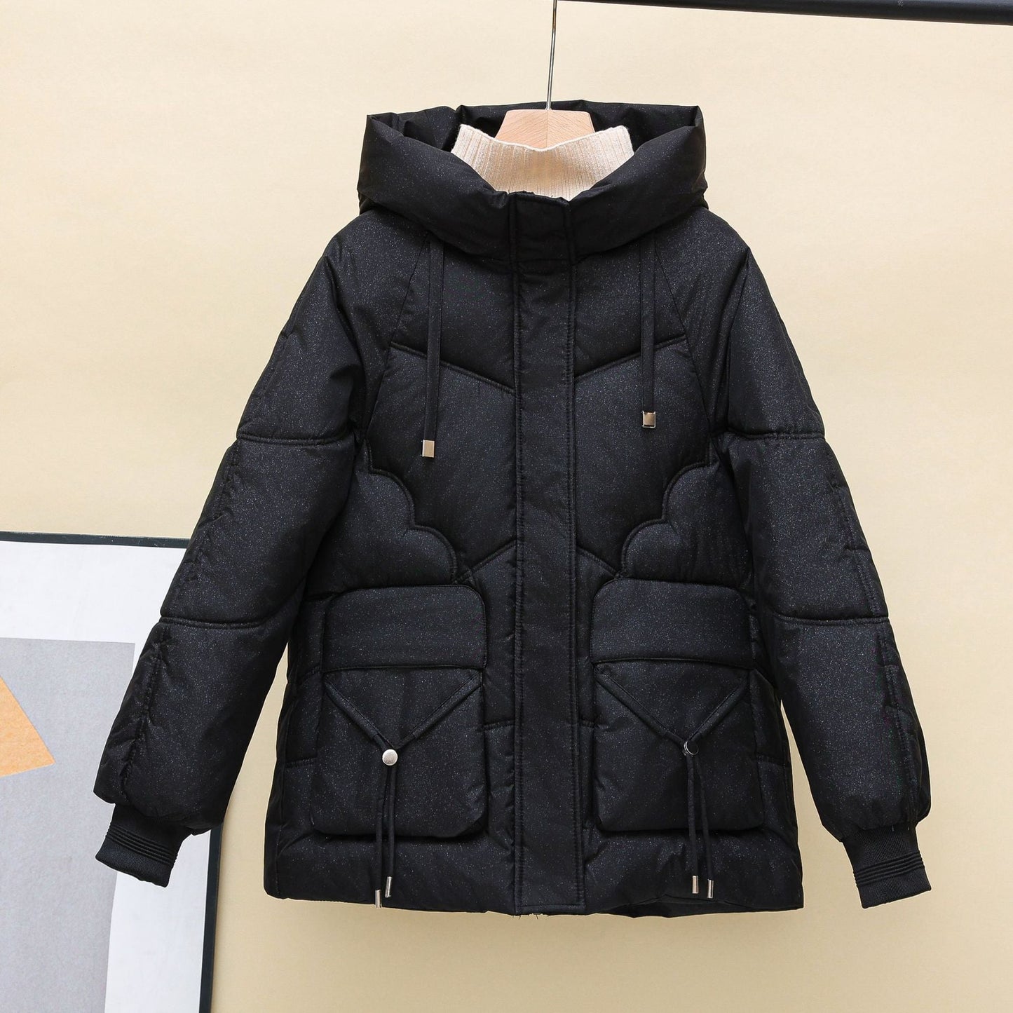 Damen gesteppte Winterjacke mit Kapuze und Herzdetails Amawinc