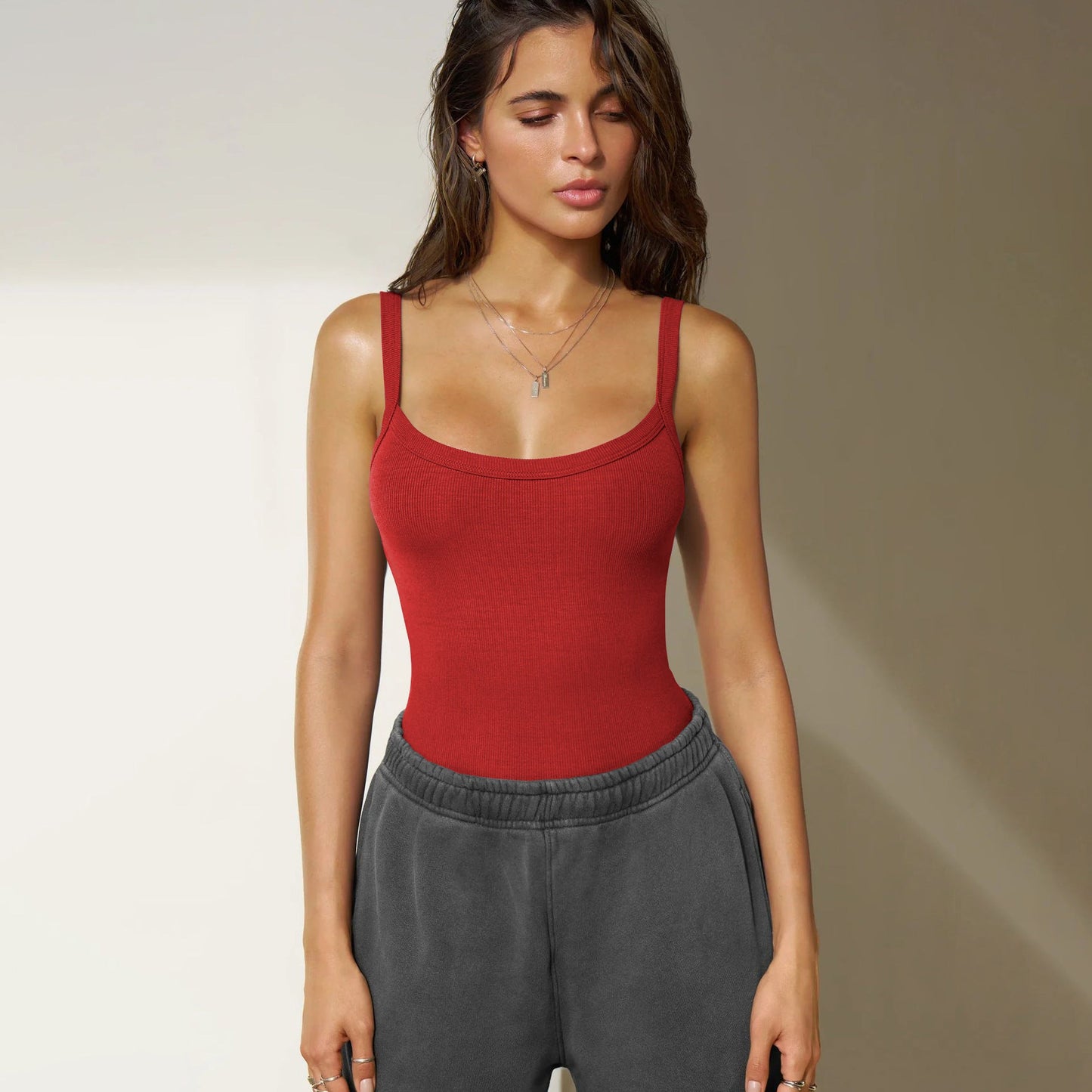 Damen Figurbetonter Body mit verstellbaren Spaghettiträgern Amawinc