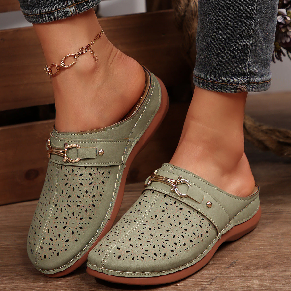 Damen gemütliche Hausschuhe mit filigranem Lochmuster Amawinc