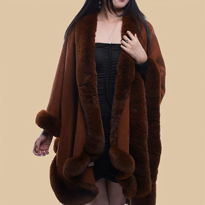 Damen Kunstfell-Cape mit voluminösem Kapuzenkragen und eleganter Felloptik Amawinc