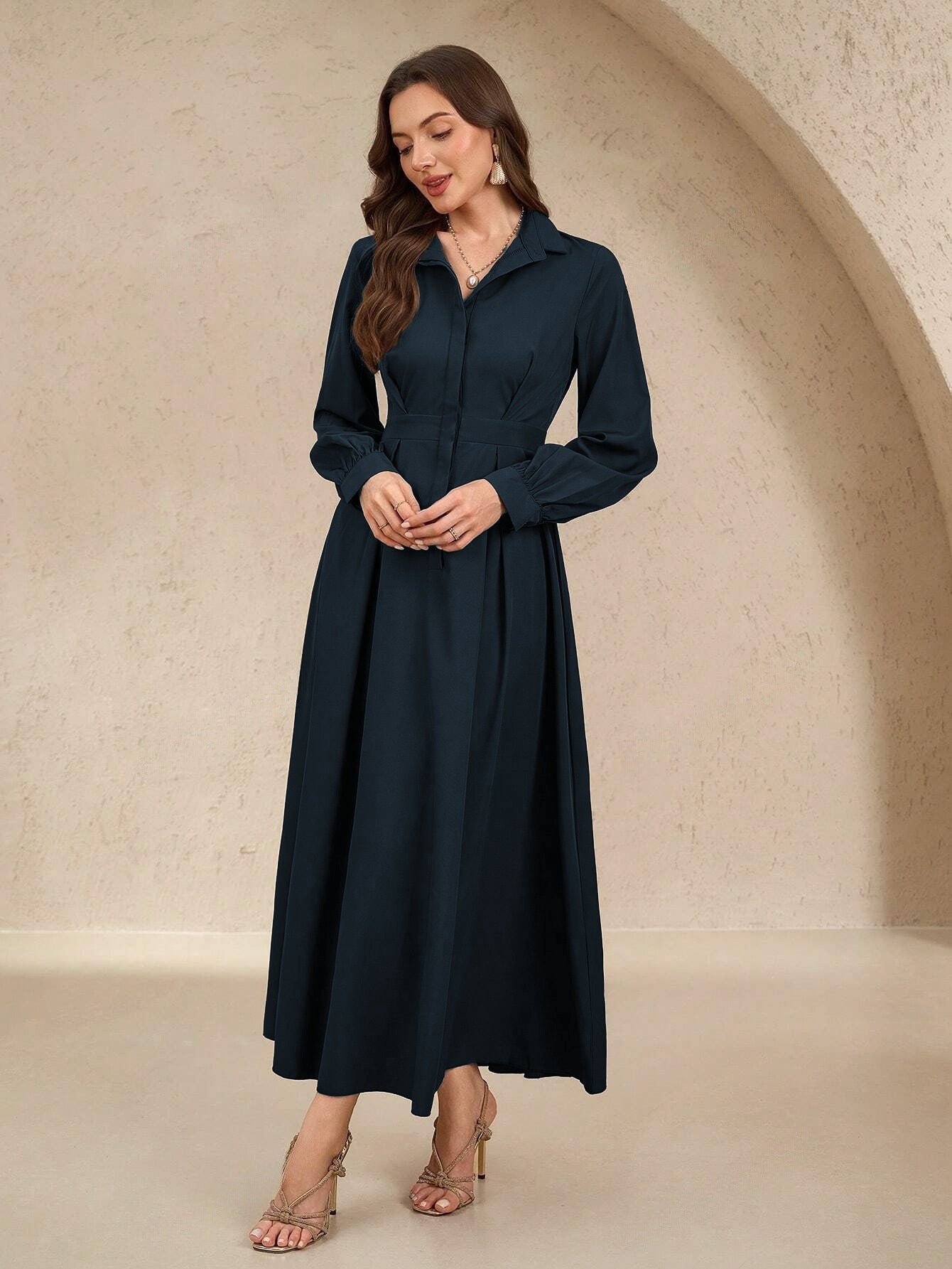 Damen Elegantes Hemdblusenkleid mit schwingendem Rock und praktischen Taschen Amawinc