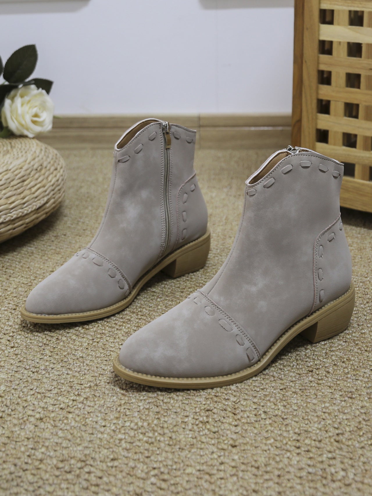 Damen elegante Stiefeletten mit modischen Ziernähten und praktischen Reißverschluss Amawinc