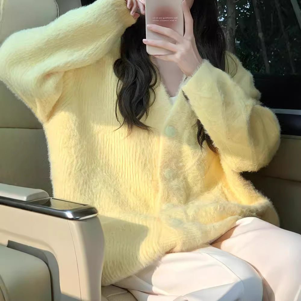 Damen Oversized Strickjacke mit weichem Fleece und besonderen Knopfdetails Amawinc - Amawinc