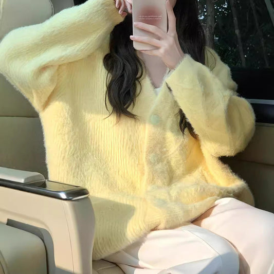 Damen Oversized Strickjacke mit weichem Fleece und besonderen Knopfdetails Amawinc - Amawinc