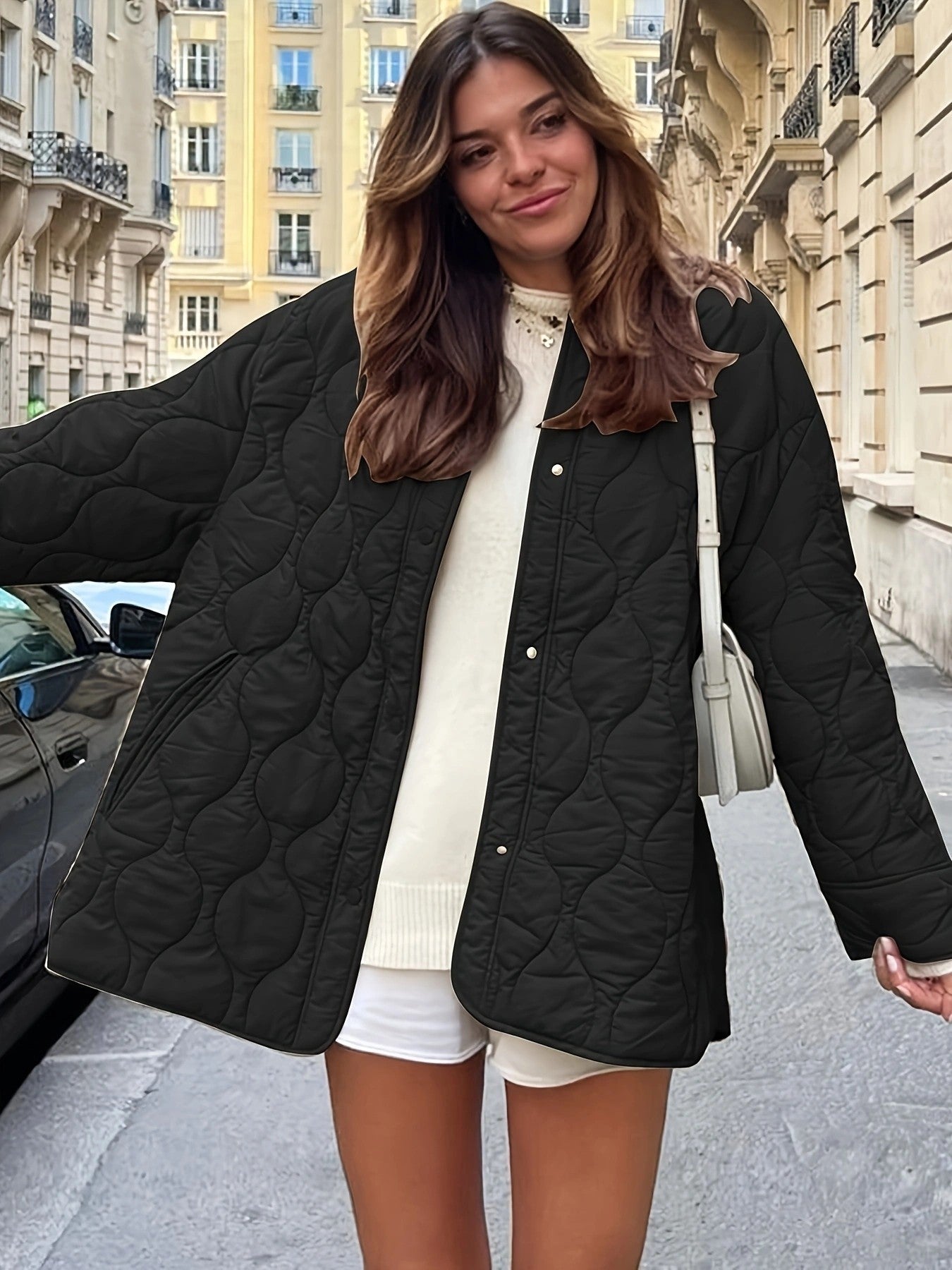 Damen Steppjacke mit großen Taschen und Rundhalsausschnitt Amawinc