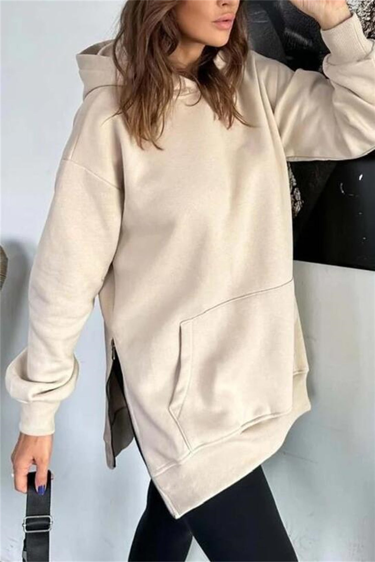 Damen Oversized Kapuzenpullover mit seitlichen Reißverschlüssen und universeller Passform Amawinc
