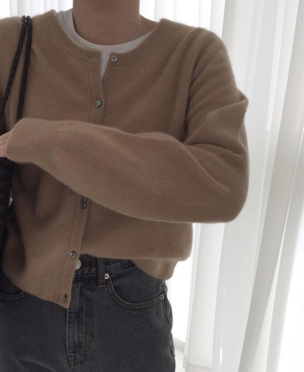 Damen feine Strickjacke mit Knopfleiste und weichem Material Amawinc