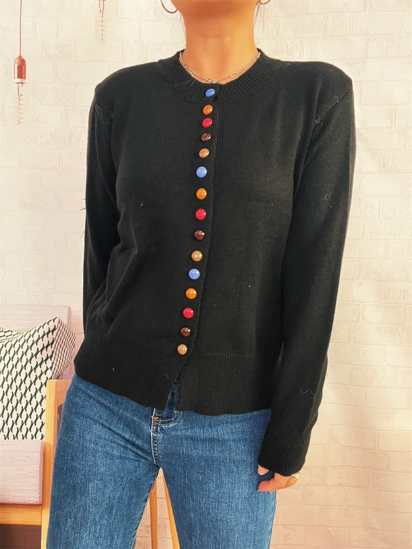 Damen stilvolle Strickjacke mit bunten Knöpfen Amawinc