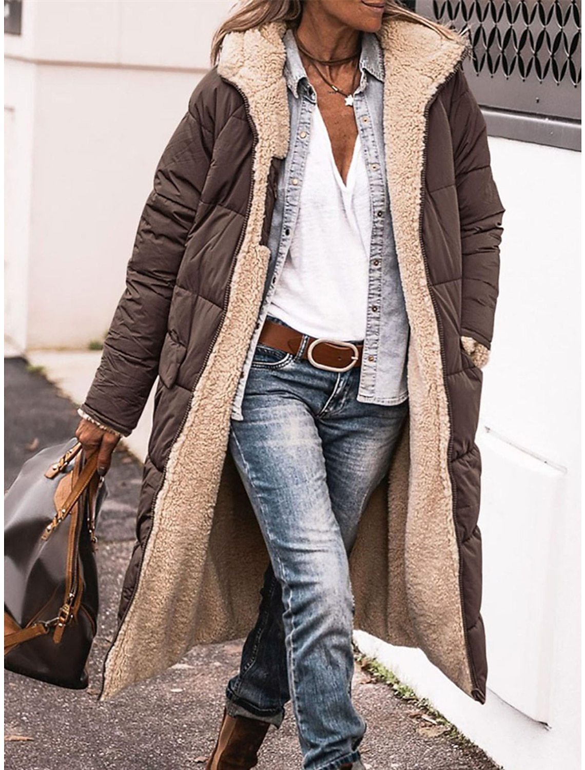 Damen Lange Steppjacke mit kuscheligem Innenfutter und Kapuze Amawinc