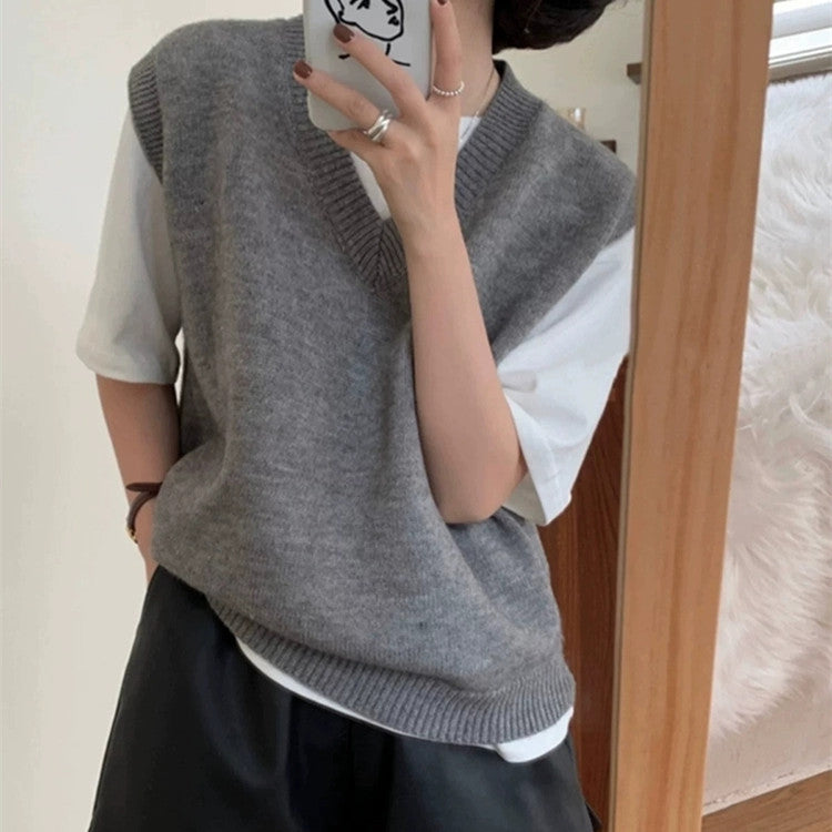 Damen Elegante Strickweste im Relaxed Fit mit V-Ausschnitt und feinen Details Amawinc