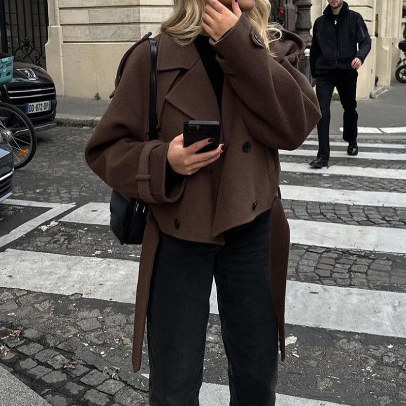 Damen modischer cropped Mantel mit breitem Revers und oversized Schnitt Amawinc