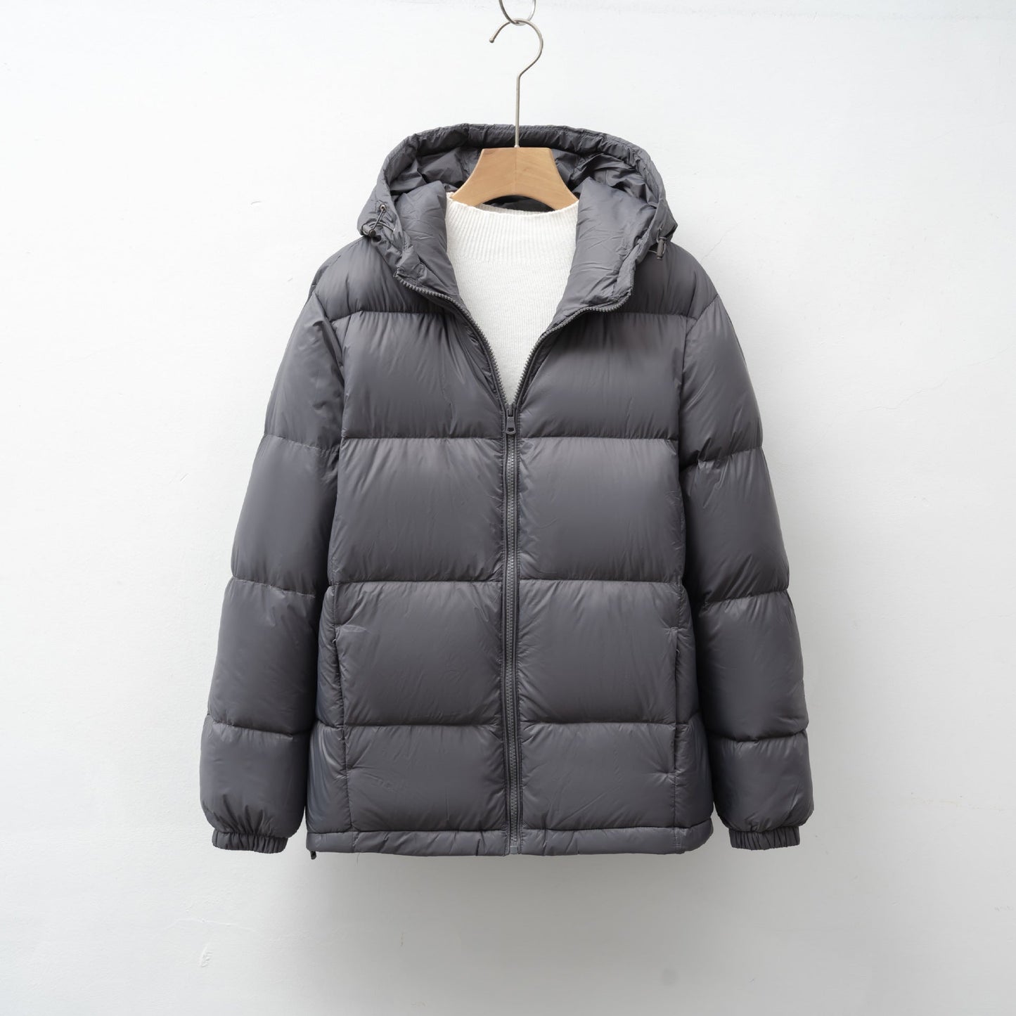 Damen leichte isolierte Winterjacke mit verstellbarer Kapuze Amawinc