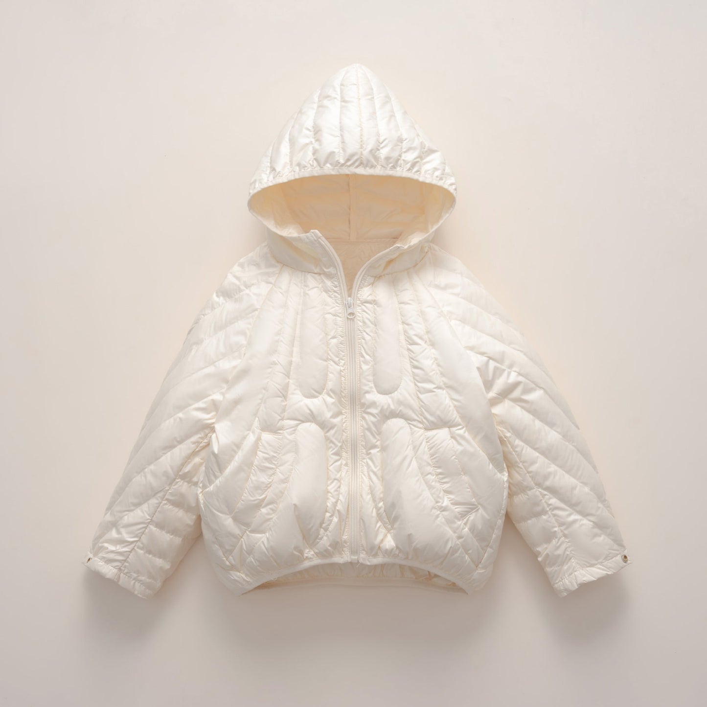 Damen gesteppte Jacke mit Kapuze und trendigem Design Amawinc