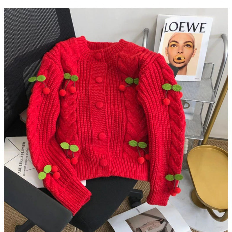 Damen Strickjacke mit verspieltem Kirschmotiv und eleganten Zopfmustern Amawinc