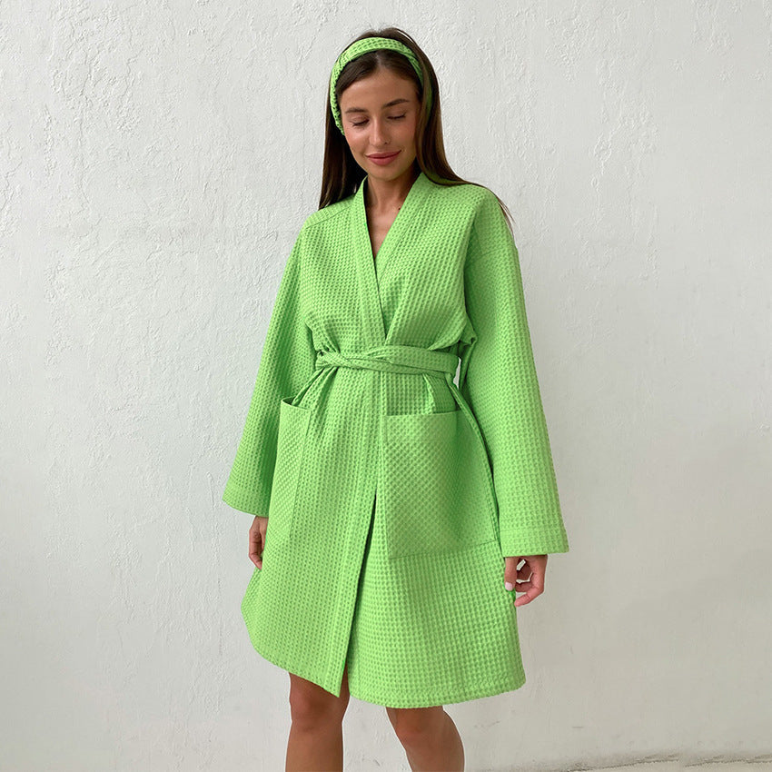 Damen Bademantel aus hochwertigem Baumwollmix mit Gürtel und praktischen Taschen Amawinc