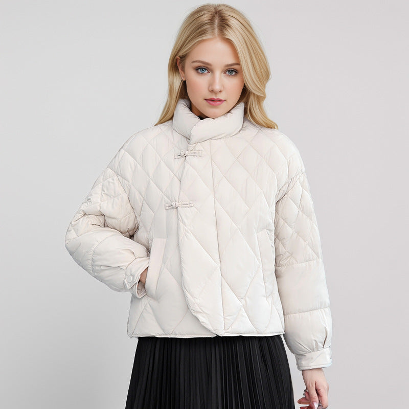 Damen gesteppte Jacke mit hohem Kragen und praktischen Druckknopfdetails Amawinc