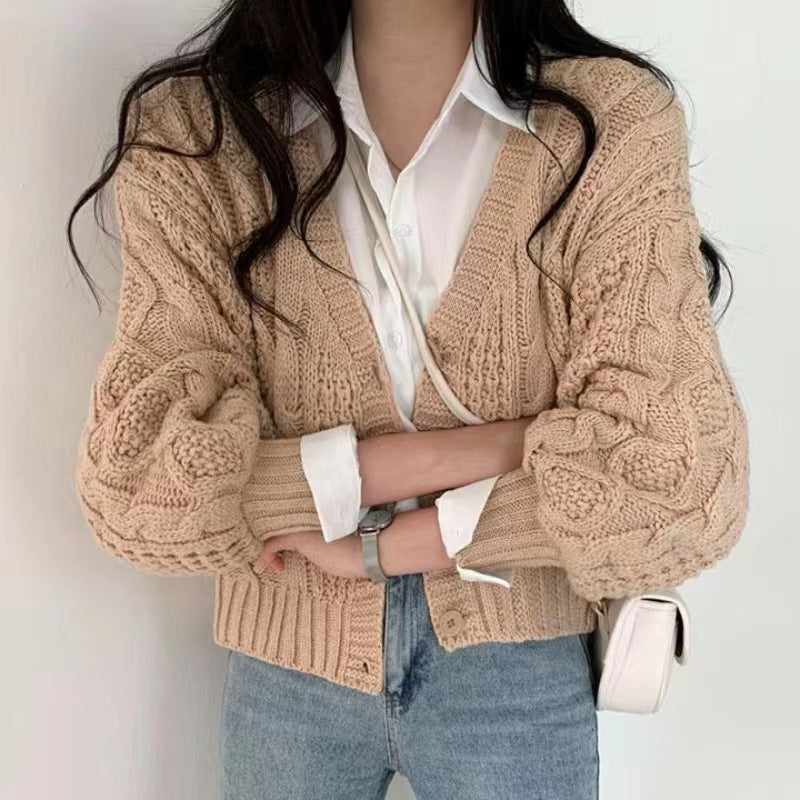 Damen Grobstrickjacke mit voluminösen Ärmeln und einzigartigem Zopfmuster Amawinc