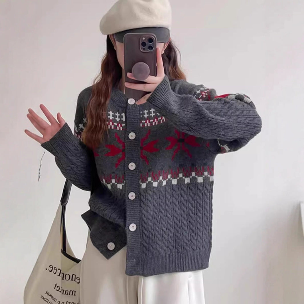 Damen Strickjacke mit traditionellen Mustern und großen Knöpfen Amawinc