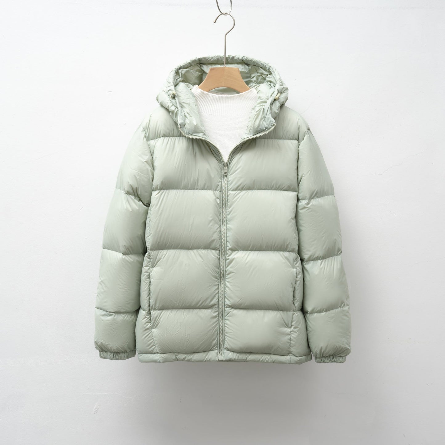 Damen leichte isolierte Winterjacke mit verstellbarer Kapuze Amawinc