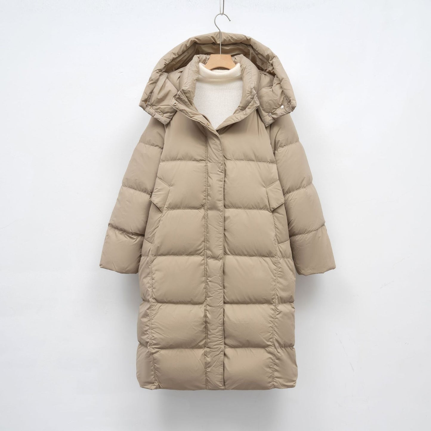 Damen Lange Daunenjacke mit verstellbarer Kapuze und luxuriösem Innenfutter Amawinc