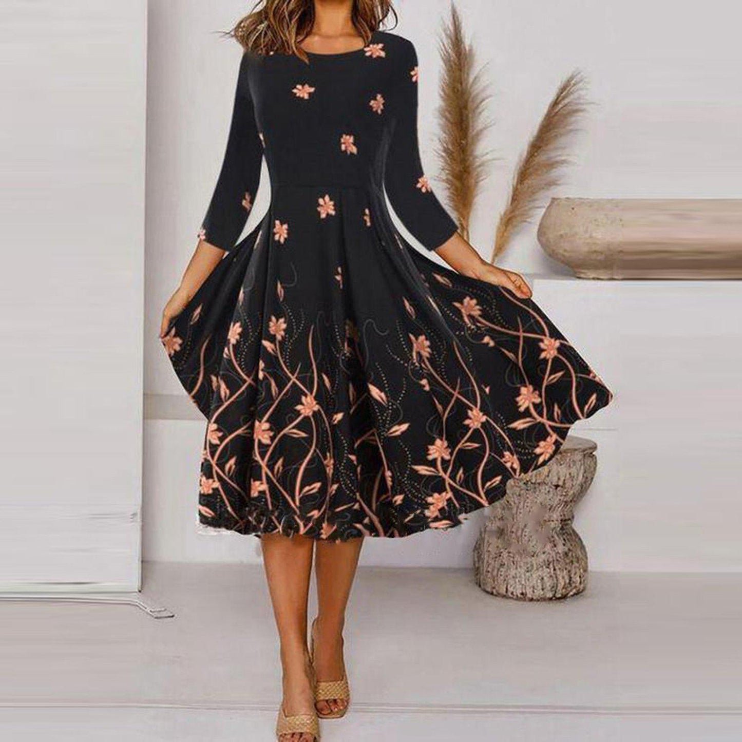 Fudus lässiges Kleid mit Rundhalsausschnitt, mittellangem Arm und Print