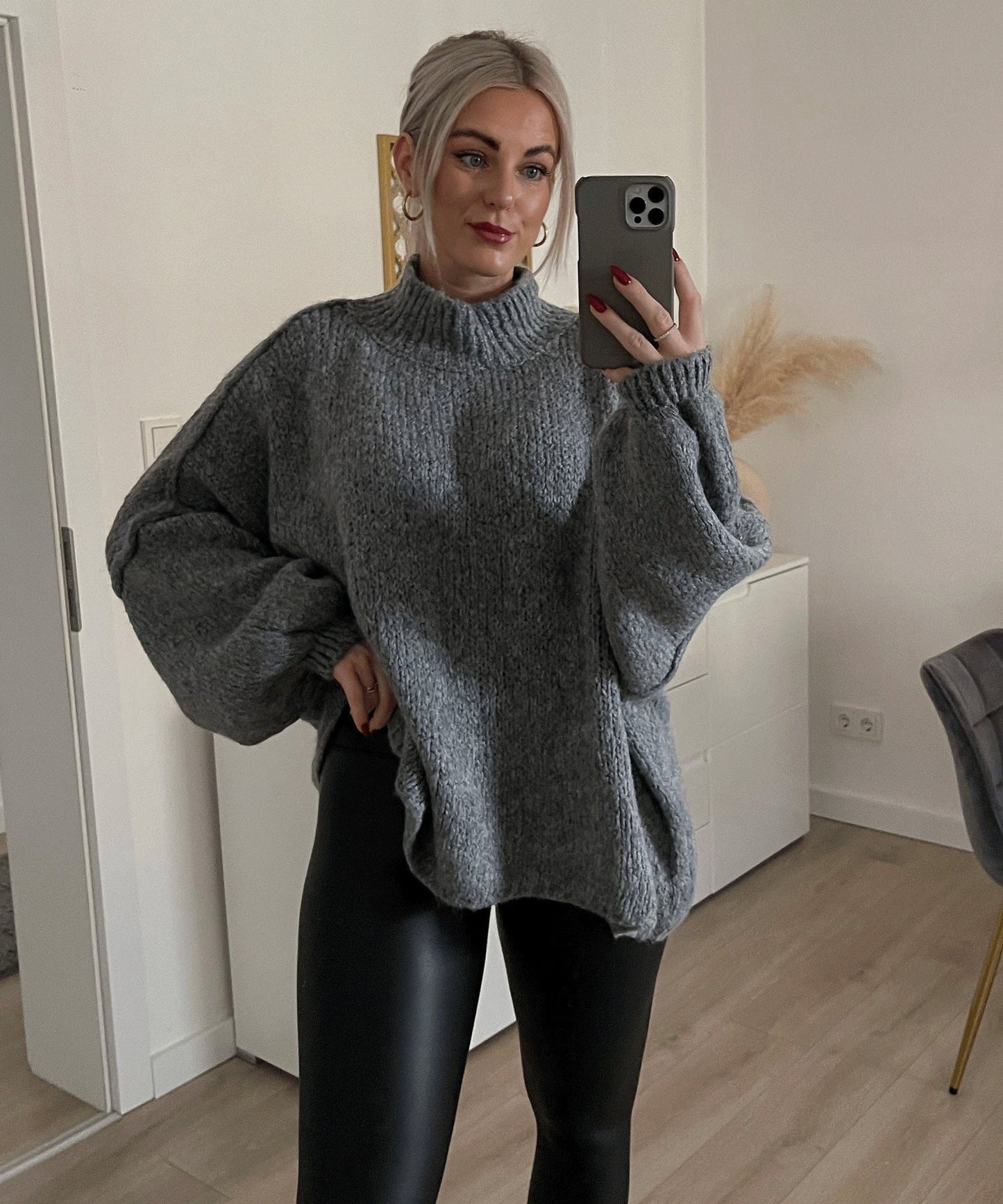 Damen lässiger Oversize Pullover mit hohen Ärmeln und unkonventionellem Schnitt Amawinc