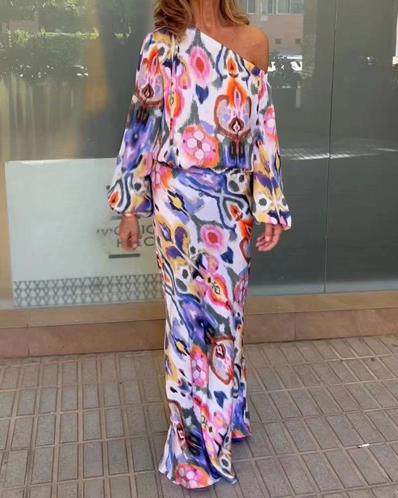 Damen Elegantes Maxikleid im grafischen Batikdesign mit Off-Shoulder-Ausschnitt und voluminösen Ärmeln Amawinc