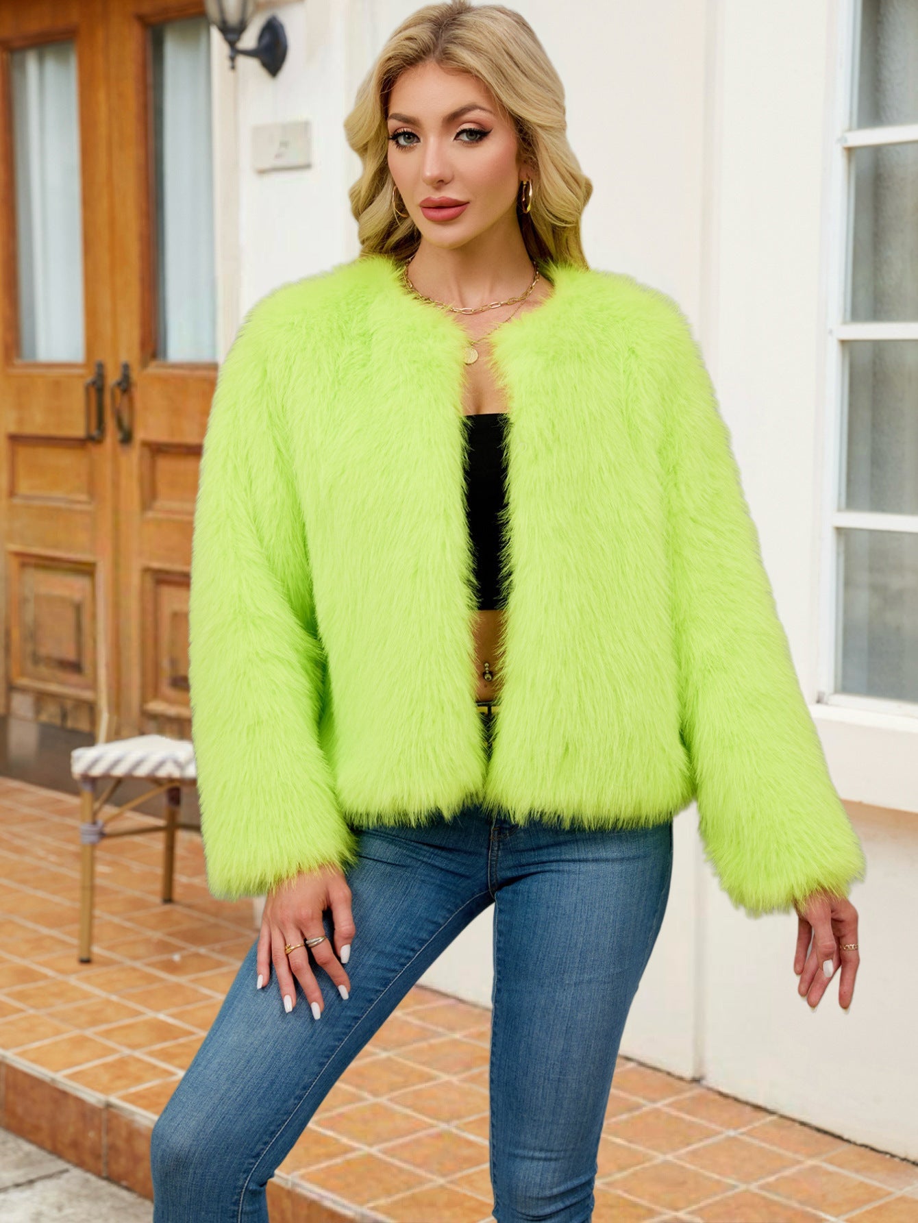 Damen Flauschige Kurzjacke aus Kunstfell mit lockerer Passform Amawinc