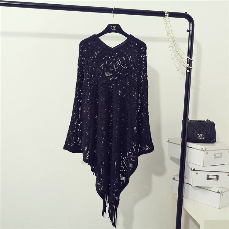 Damen eleganter Poncho mit dekorativem Häkelmuster Amawinc