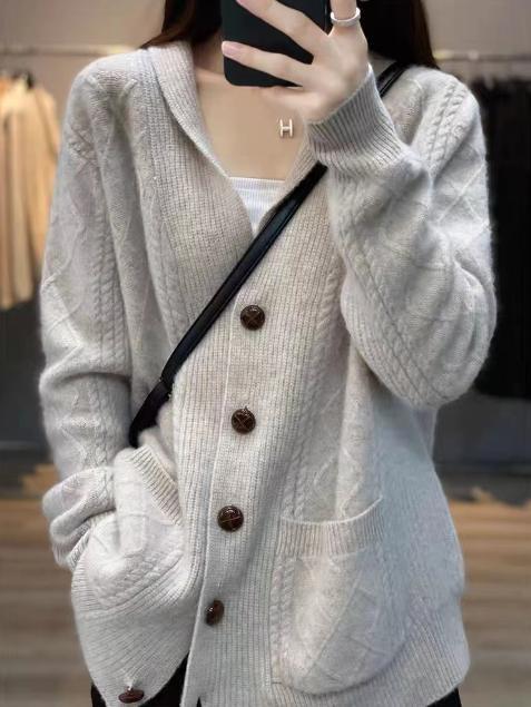 Damen Strickcardigan mit eleganter Struktur und großen Holzknöpfen Amawinc