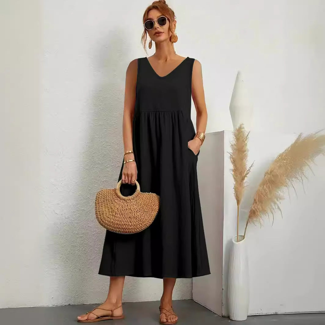 Elegantes, einfarbiges, ärmelloses Sommerkleid von Fudus mit Taschen und V-Ausschnitt