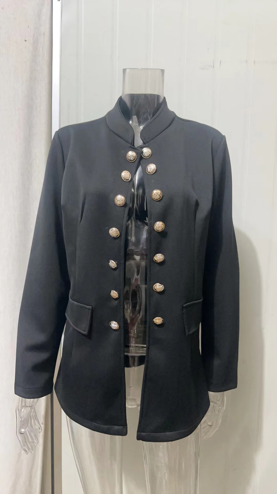 Damen Blazer mit stylishen Druckknöpfen und eleganter Passform Amawinc