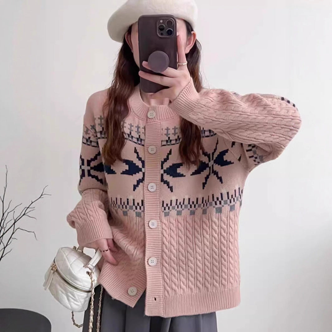 Damen Strickjacke mit traditionellen Mustern und großen Knöpfen Amawinc