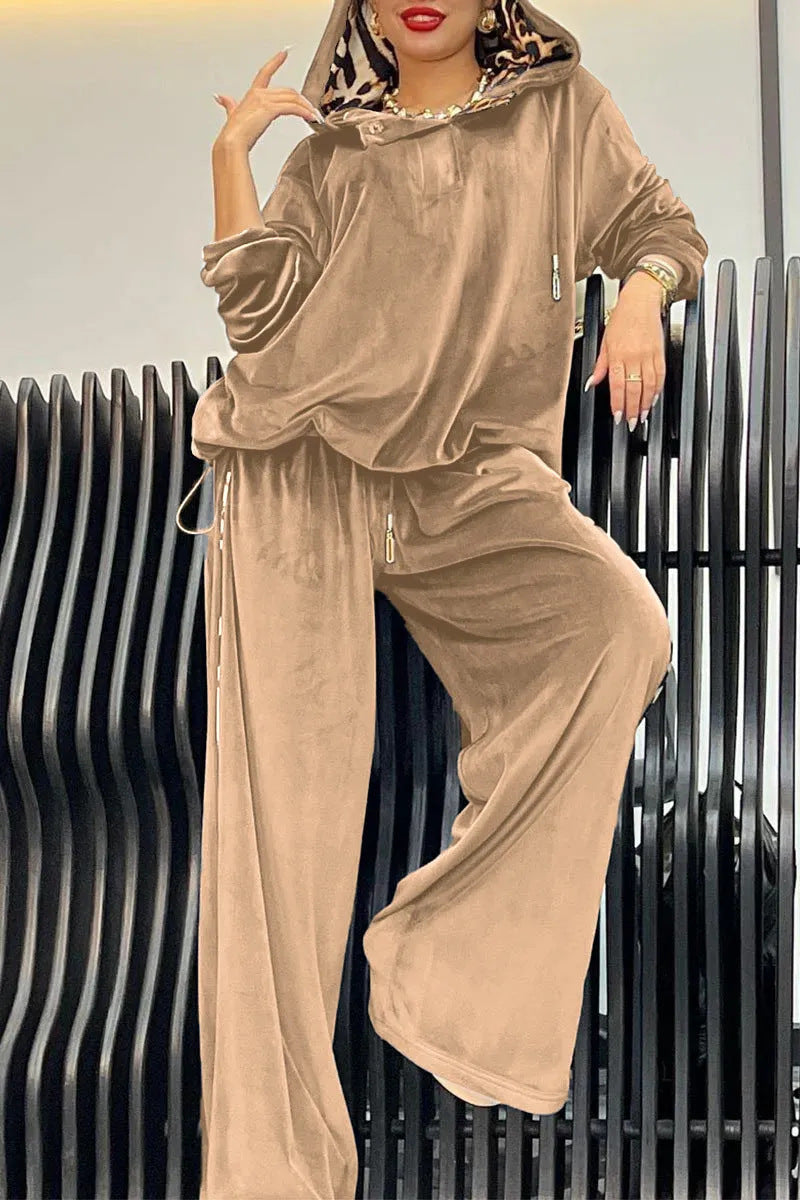 Damen Sportliches Loungewear-Set aus weichem Velours mit Kapuze Amawinc