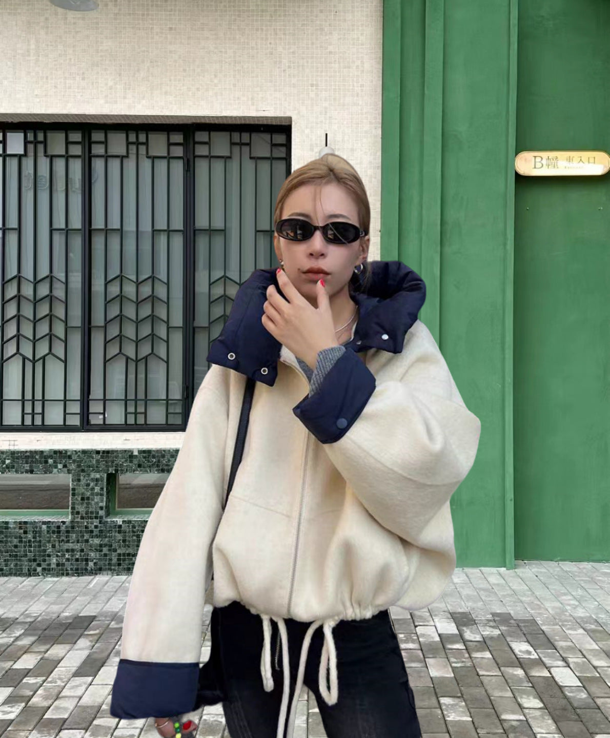 Damen modische Übergangsjacke mit kuscheliger Innenseite und verstellbarem Saum Amawinc