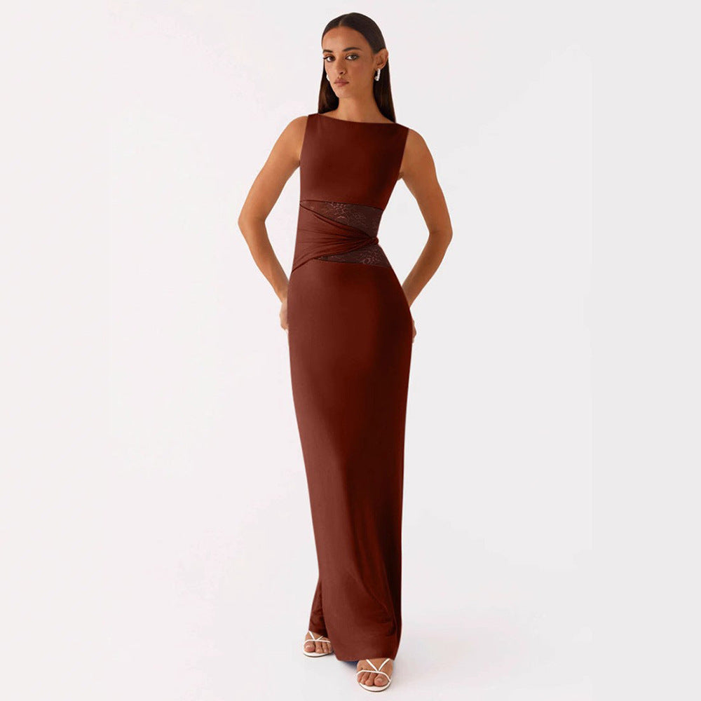 Langes, ärmelloses Spitzenkleid von Fudus im eleganten Stil