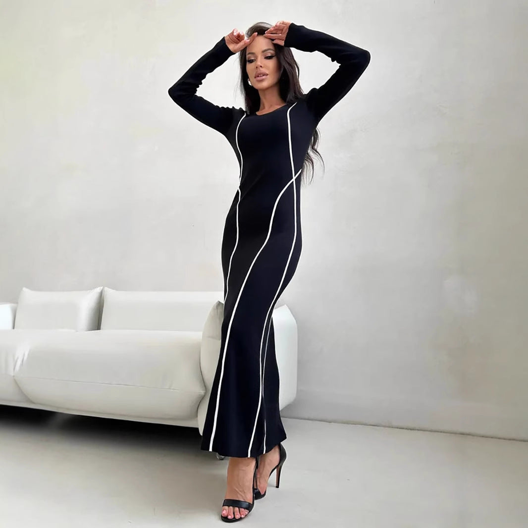 Robe Maxi Noire Pour Femme À Manches Longues Encolure Scoop Et Détails Contrastés Élégants