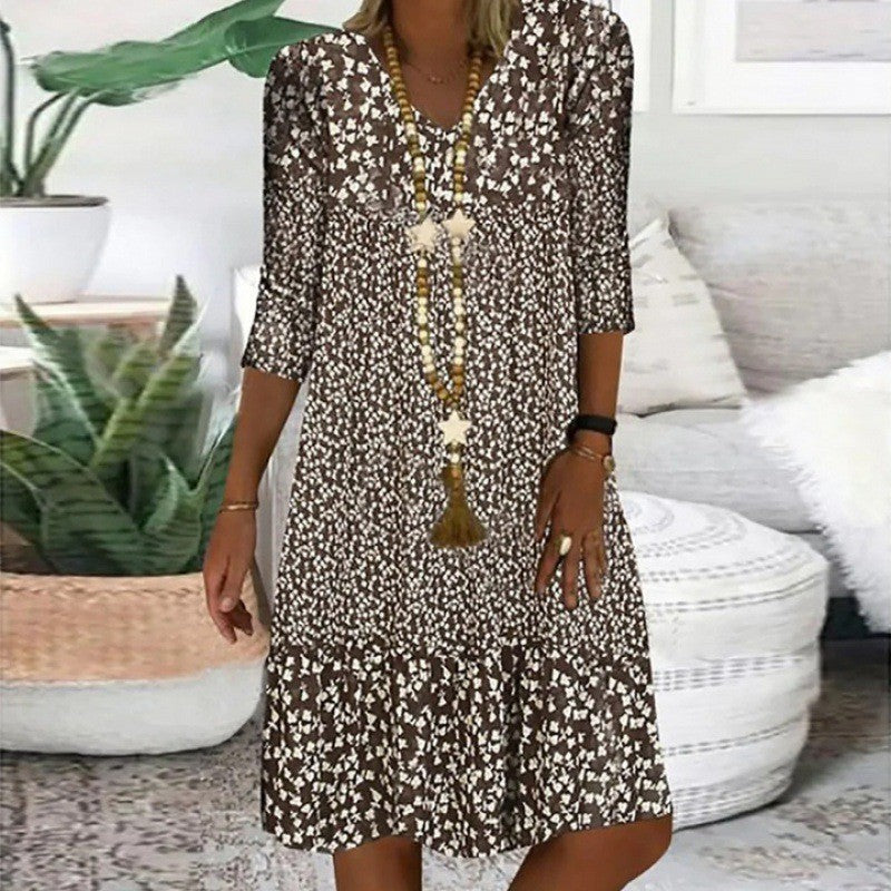 Stilvolles Midi-Kleid von Fudus mit 3/4-Ärmeln und V-Ausschnitt