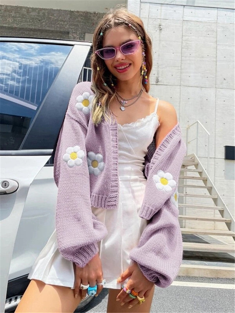 Damen Strickjacke mit floralen Applikationen Amawinc