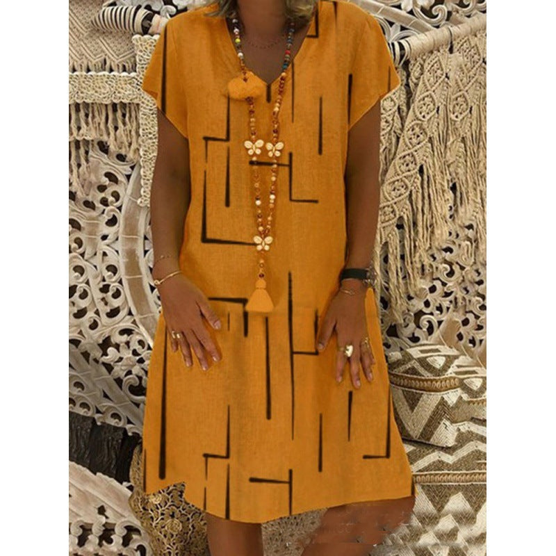 Trendiges Kleid mit V-Ausschnitt von Fudus im angesagten Print