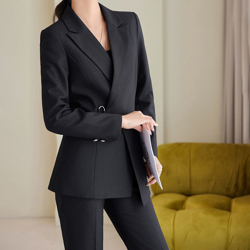 Ensemble Blazer Et Pantalon Pour Femme Nordisk-Flair Coupe Ajustée Revers Cranté Tenue Formelle