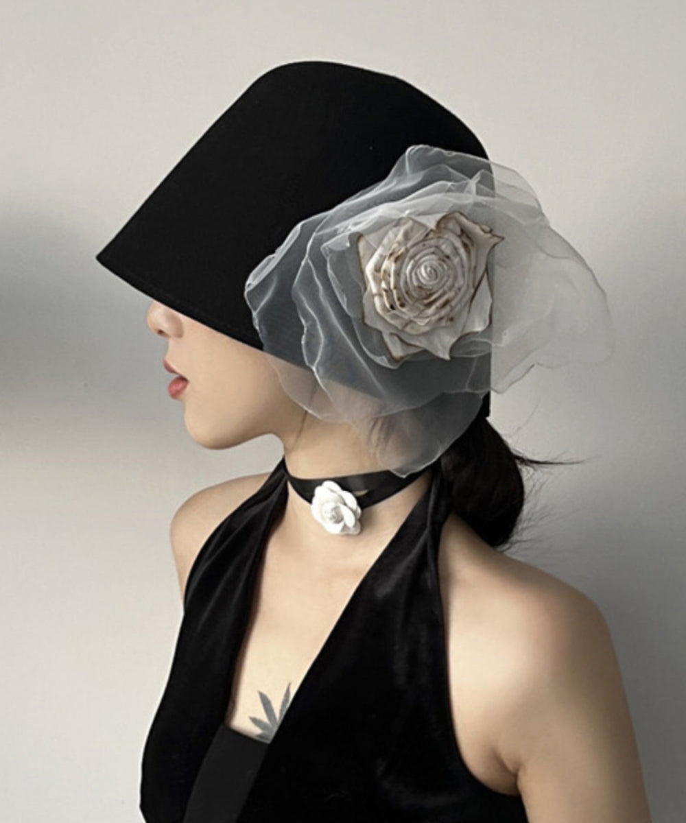 Chapeau bob en laine et tulle noir au design original - Amawinc