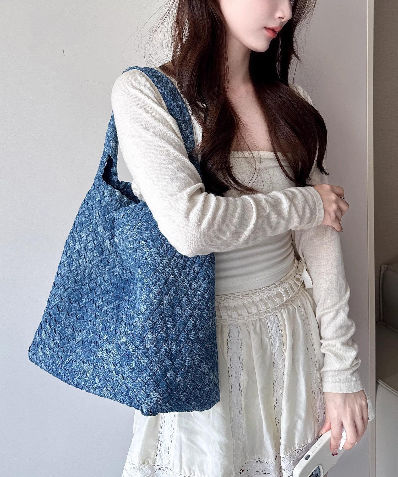 Sac bandoulière grande capacité en denim bleu, design original - Amawinc