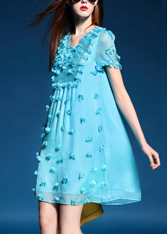Robe d'été en mousseline de soie bleue à paillettes florales au design original - Amawinc