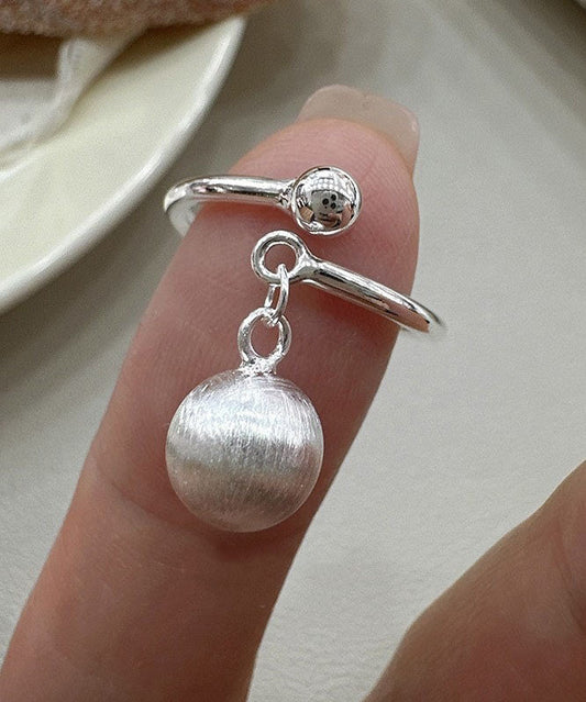 Anneaux ouverts à pompon boule en fil de soie et argent sterling. - Amawinc