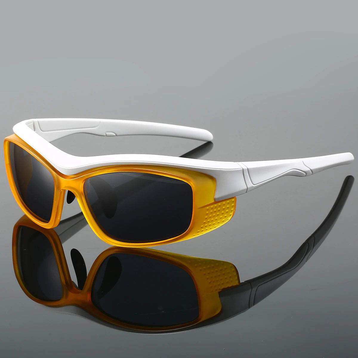 Phantom Drive Lunettes de Soleil Ultra Légères Cadre Wraparound Mat Noir Verres Bloquants UV Confort Mouvement