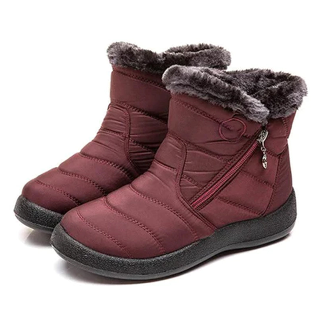Edle, warme Winterstiefel für Damen von MARTYNA