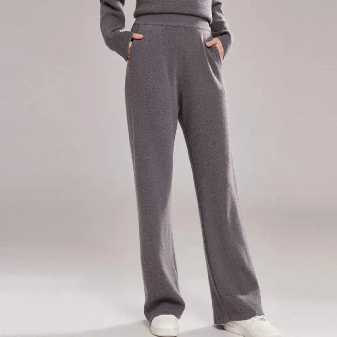 Ria Pantalon Maille Cachemire À Jambe Large Confortable Et Stylé Pour Femme Minimaliste Et Tendance